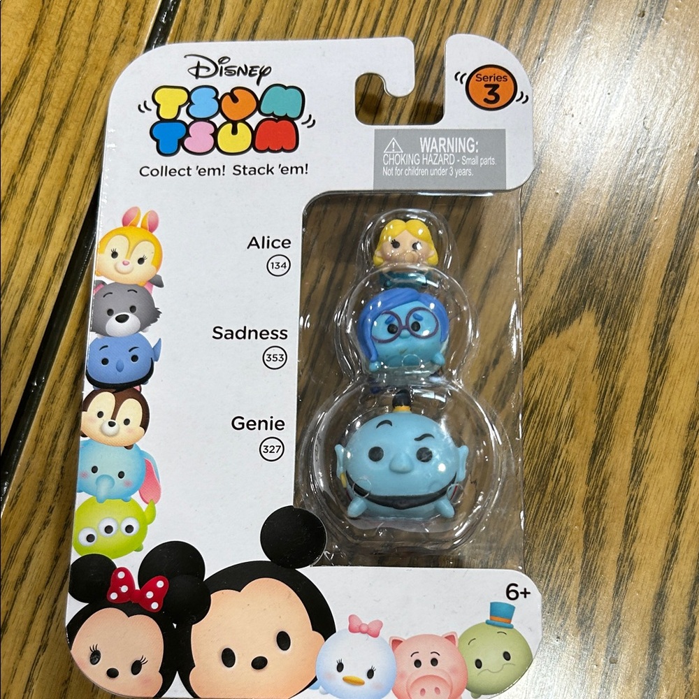 Disney Tsum Tsum Series 3 Stackable Toy Set - Blue and Gray